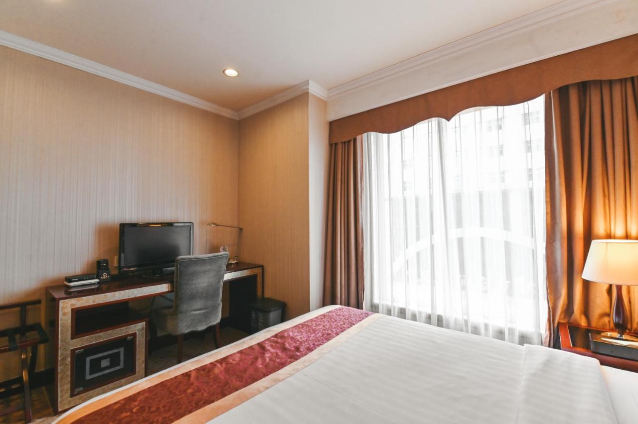 Royal Plaza Hotel Guangzhou Exterior photo